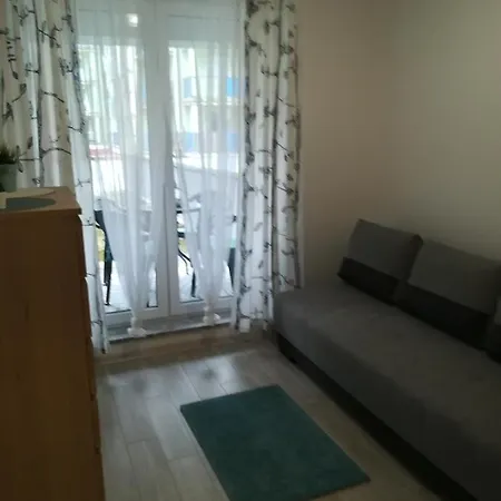 아파트 Apartament Standard 에우크